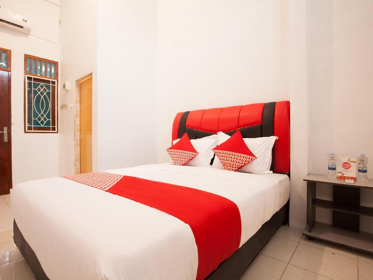 Oyo 1978 Pondok Indah Residence Medan Eksteriør billede