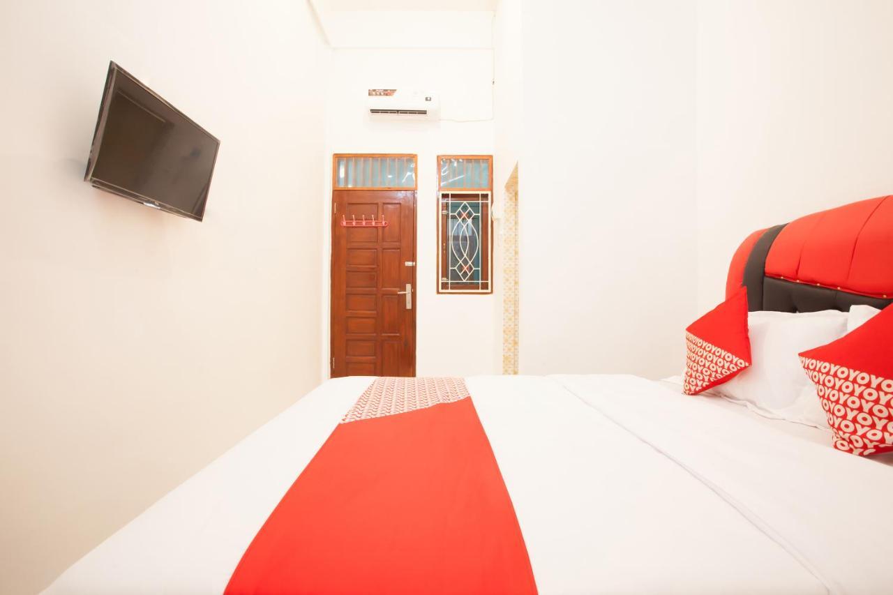 Oyo 1978 Pondok Indah Residence Medan Eksteriør billede