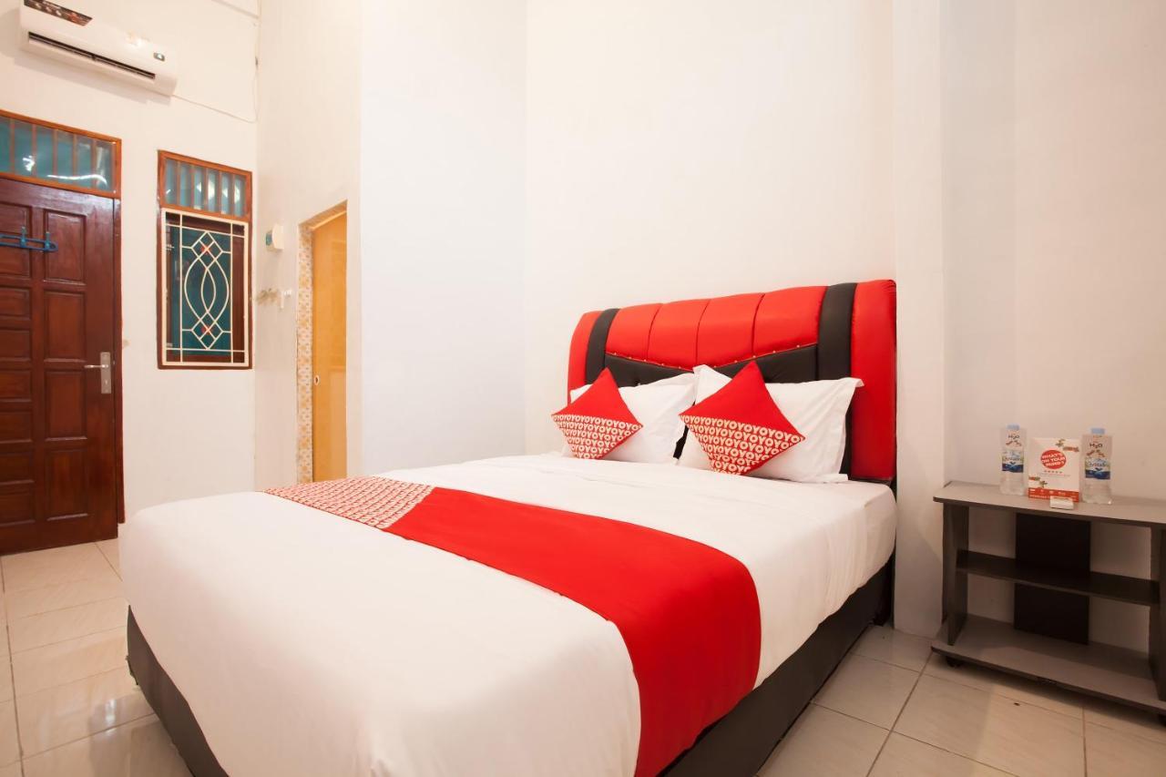 Oyo 1978 Pondok Indah Residence Medan Eksteriør billede